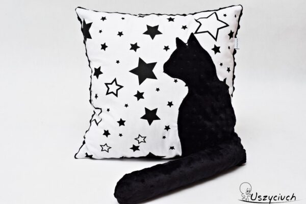 Poduszka z kotkiem i ogonem 3D kotek gwiazdy